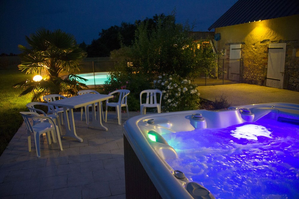 Photo of Outdoor in Pontigne