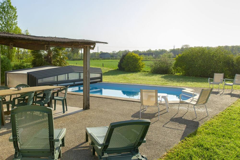Photo of Outdoor in Pontigne