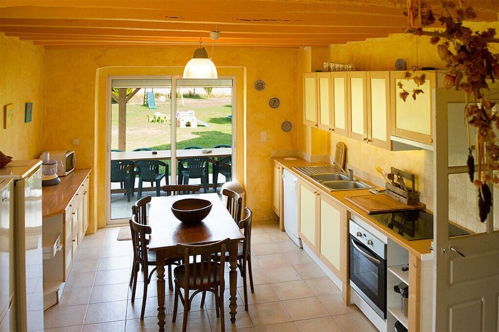 Photo of Kitchen in Pontigne