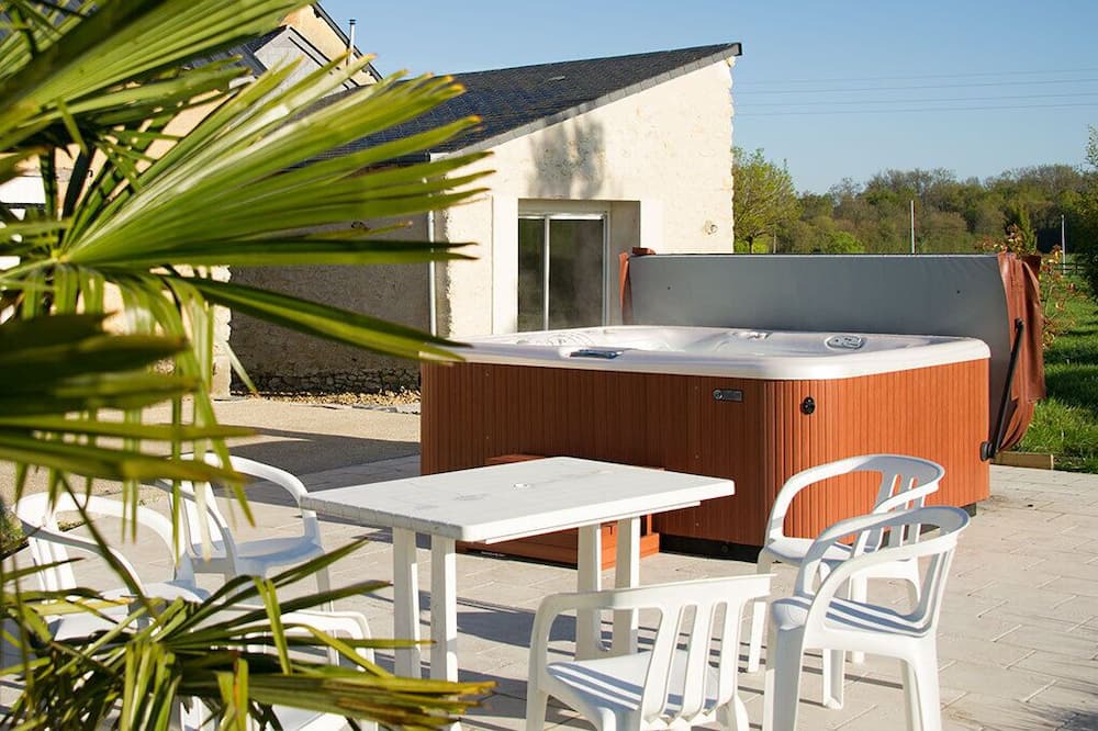 Photo of Patio Balcony in Pontigne