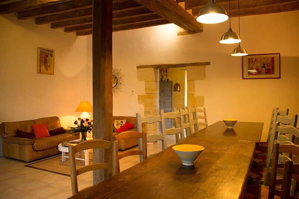 Photo of Kitchen in Pontigne