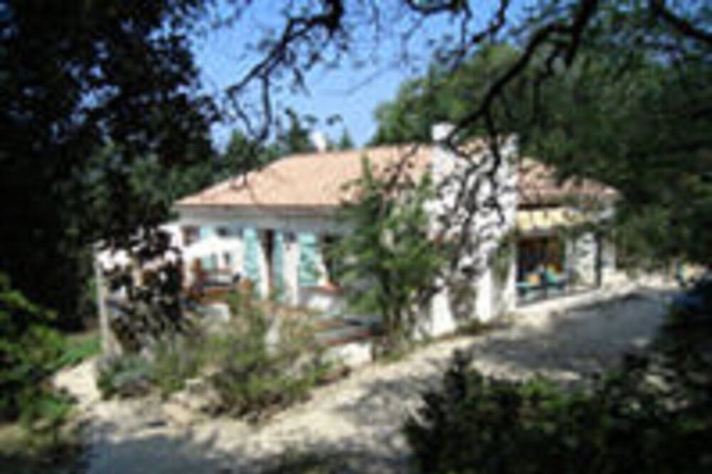 Photo of Outdoor in La Capelle-et-Masmolene