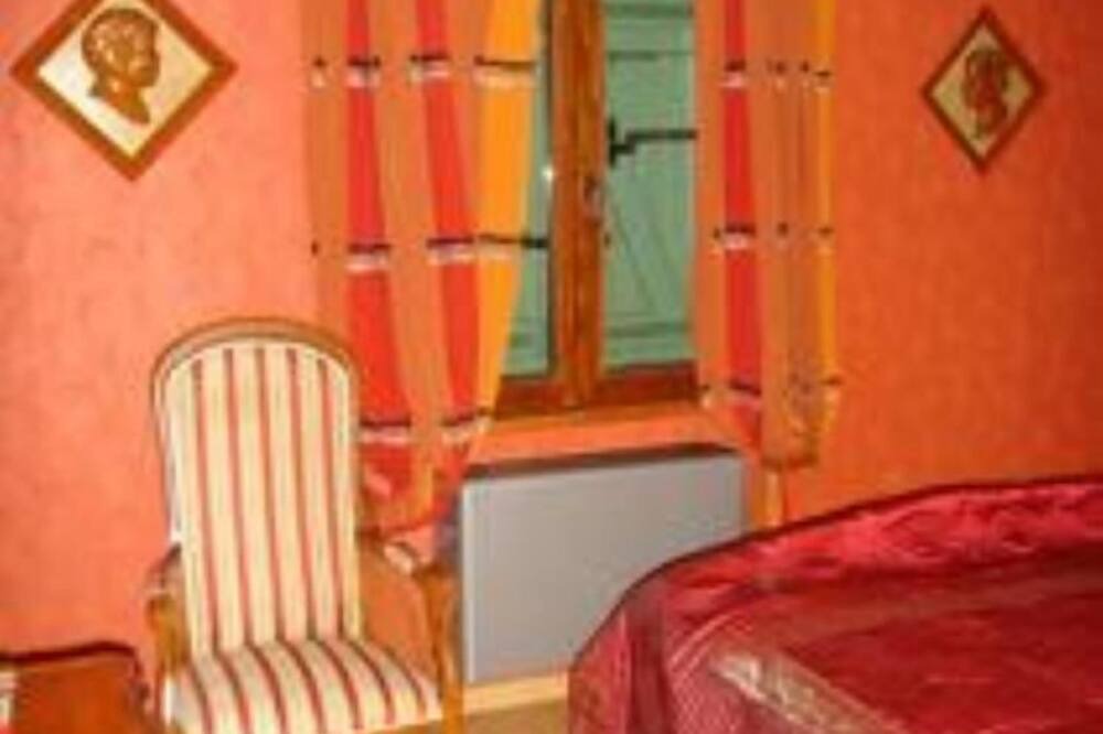 Photo of Others in La Capelle-et-Masmolene