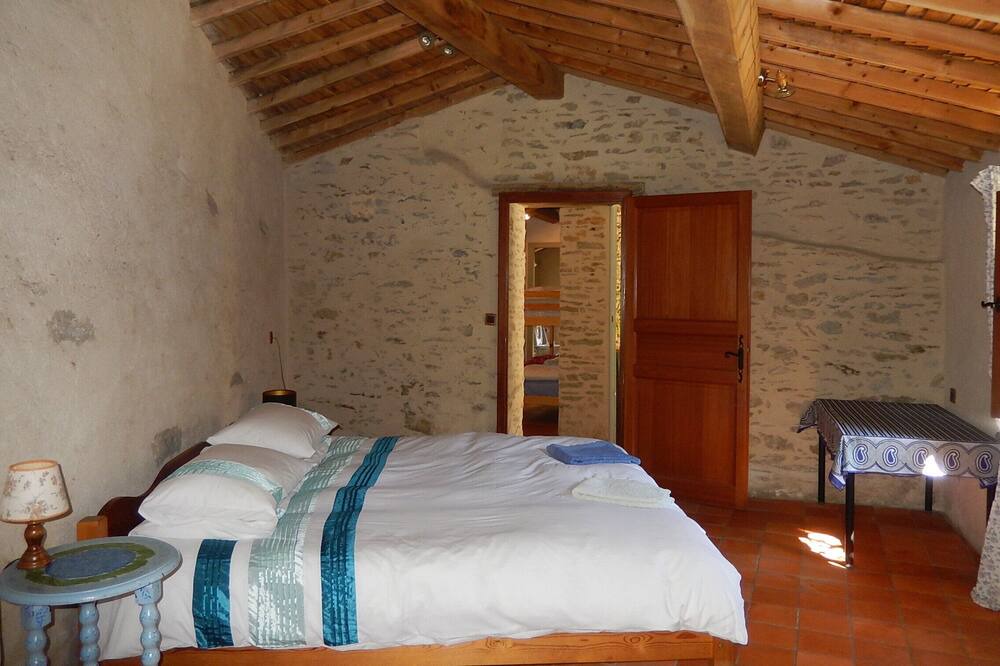 Photo of Bedroom in Bessay