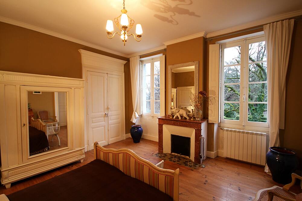 Photo of Livingroom in Mouzieys-Teulet
