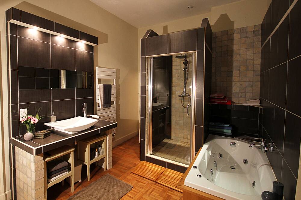 Photo of Bathroom in Mouzieys-Teulet