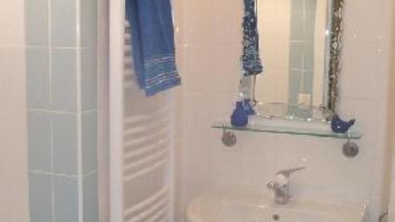 Photo of Others in Passenans