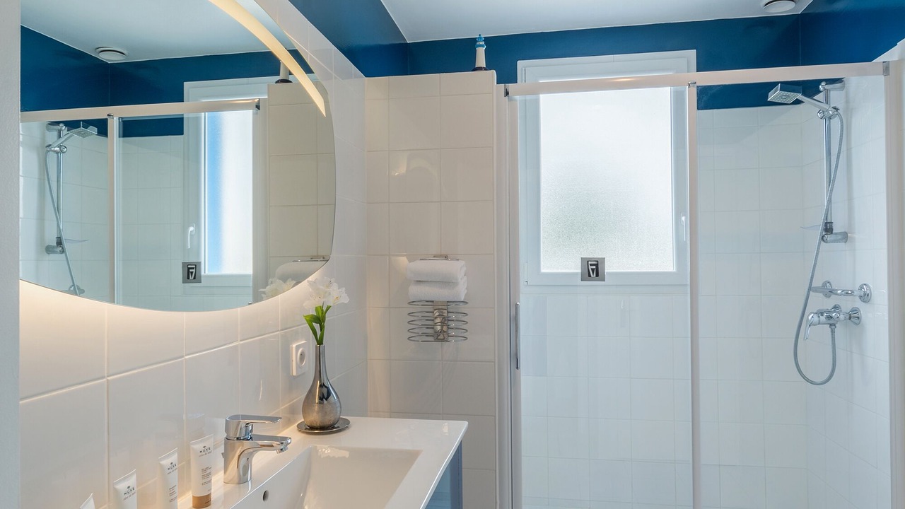 Photo of Bathroom in La Plaine-sur-Mer