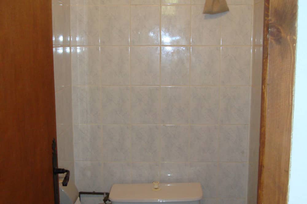 Photo of Bathroom in Lieuran-Cabrieres