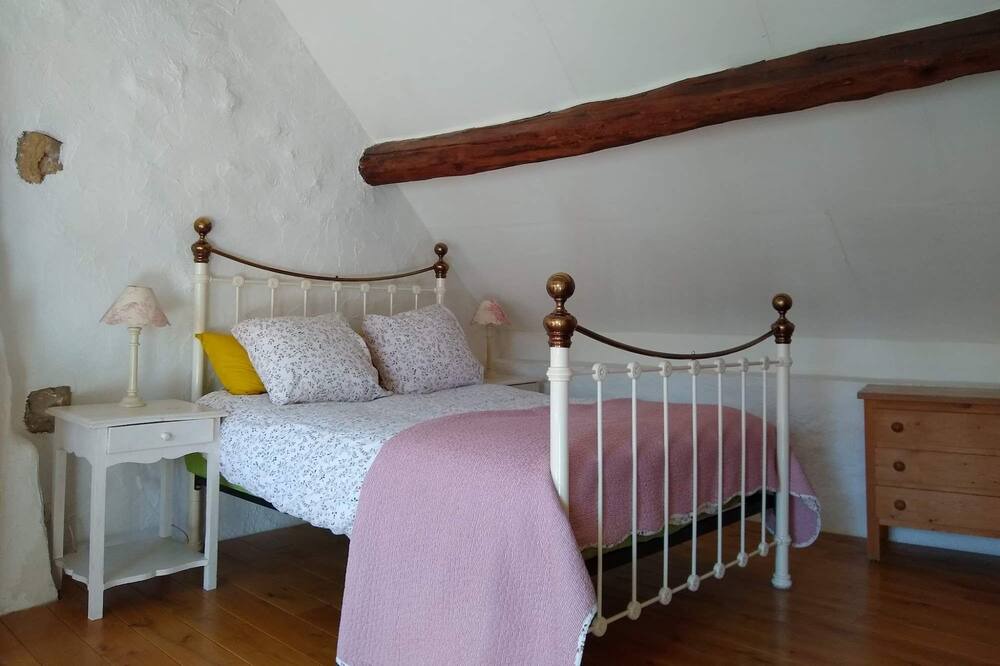Photo of Bedroom in Hauteroche