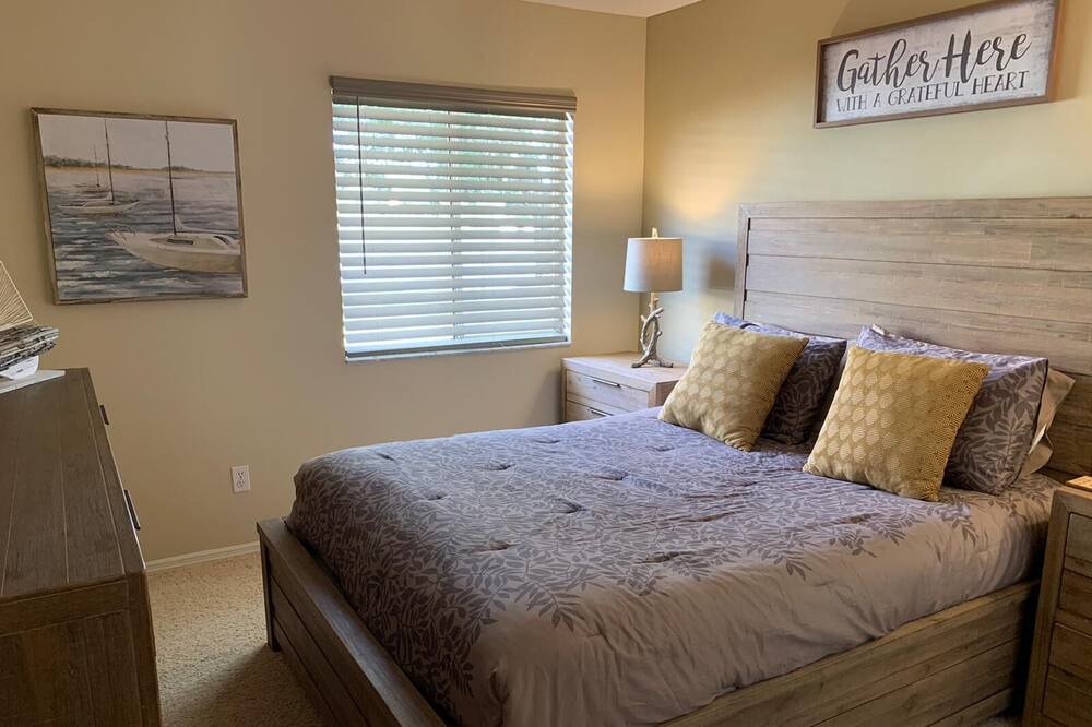 Photo of Bedroom in Meadow Woods