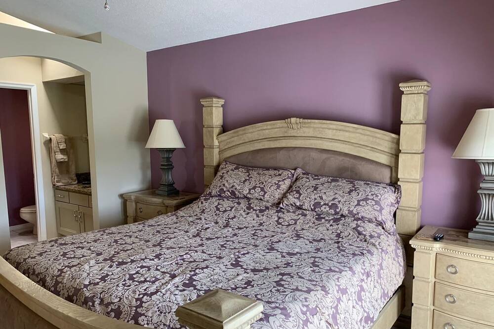 Photo of Bedroom in Meadow Woods