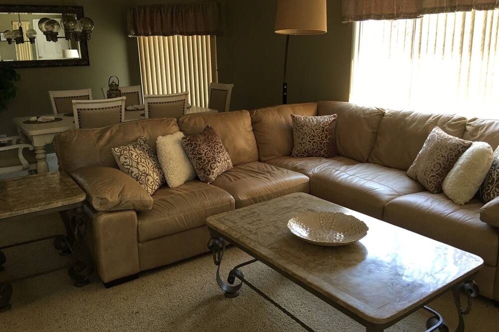 Photo of Bedroom in Meadow Woods