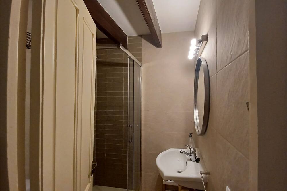 Photo of Bathroom in Port de la Selva