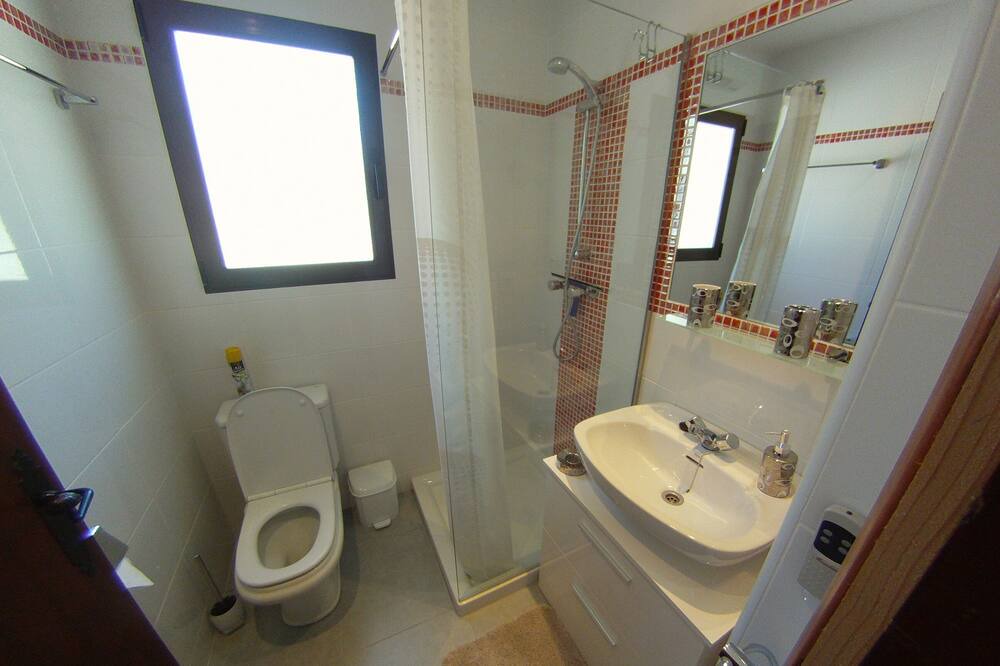 Photo of Bathroom in Benimeit
