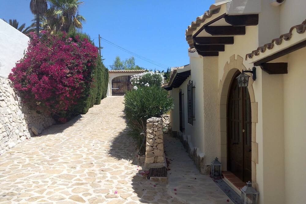 Photo of Outdoor in Benimeit