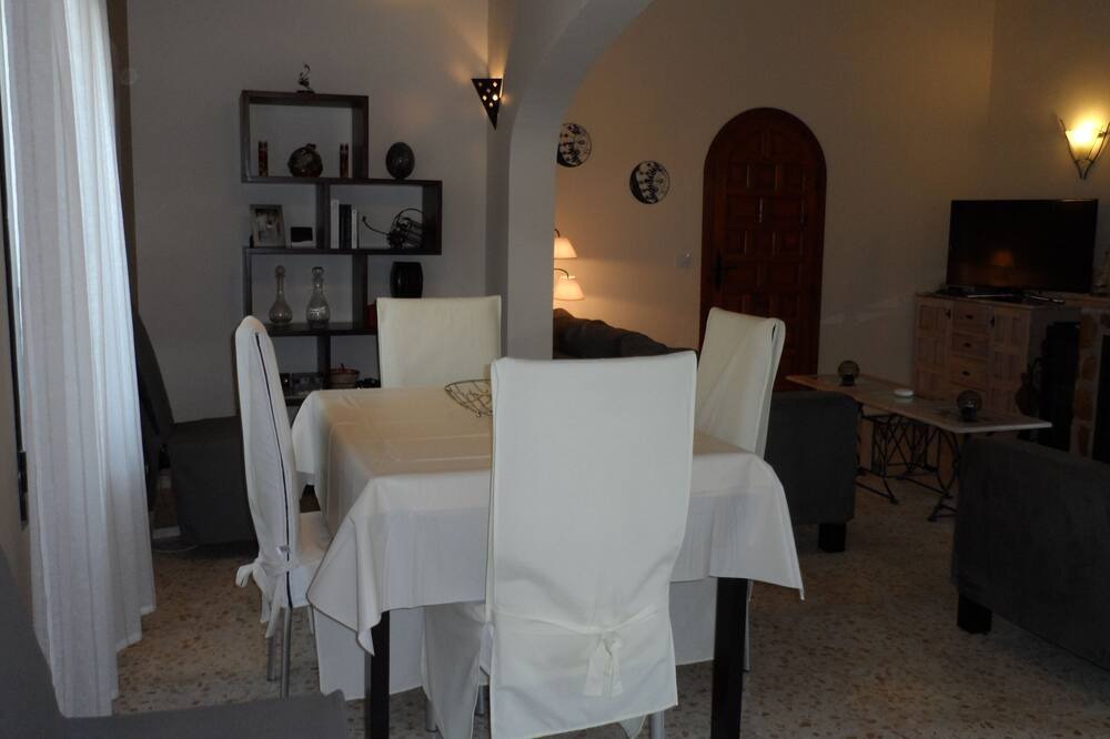 Photo of Livingroom in Benimeit