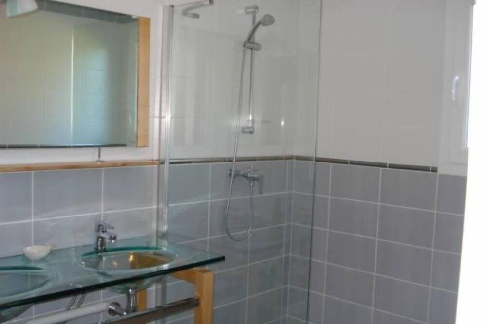 Photo of Bathroom in Quiberville