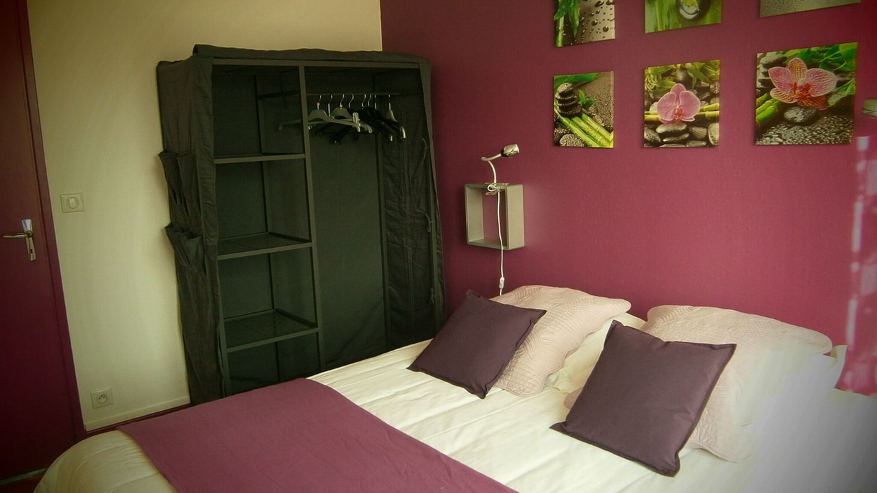 Photo of Bedroom in Saint-Remi