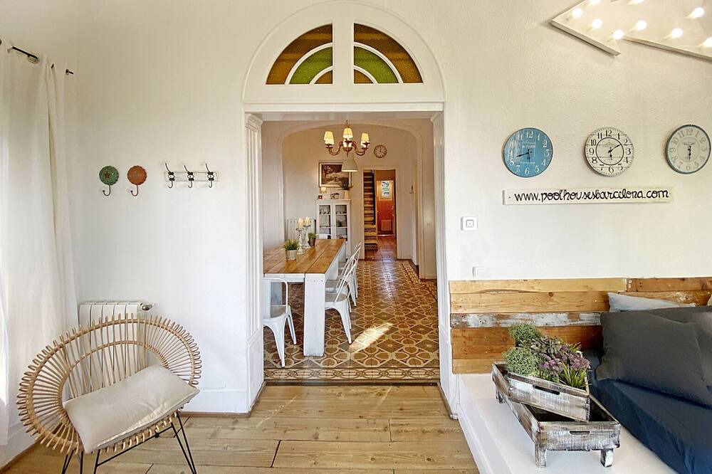 Photo of Livingroom in Pedralbes