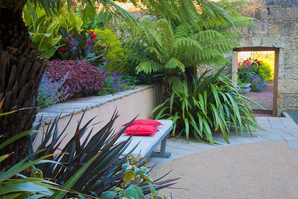 Photo of Outdoor in Niton