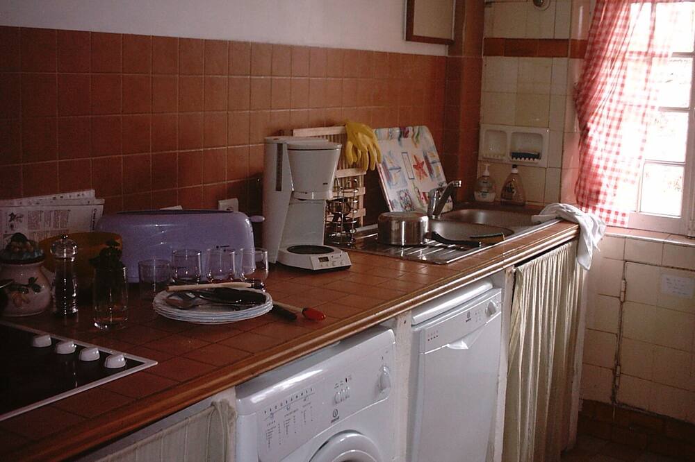 Photo of Kitchen in Porte-Joie