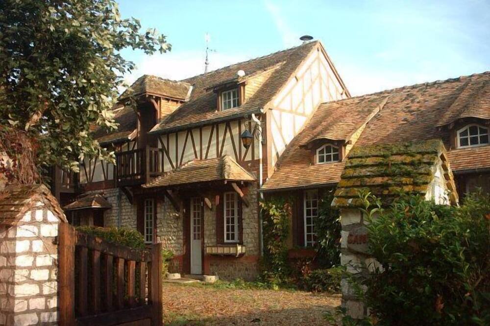 Photo of Outdoor in Porte-Joie