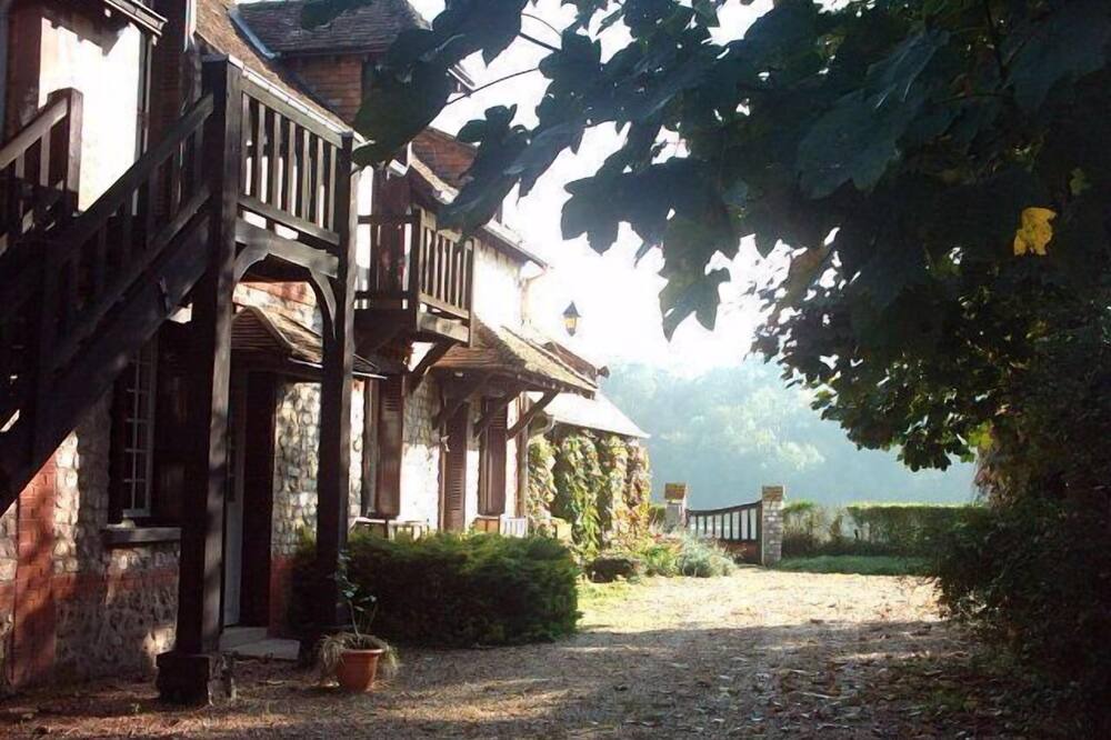 Photo of Outdoor in Porte-Joie