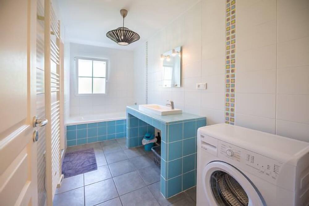 Photo of Bathroom in Bidarray