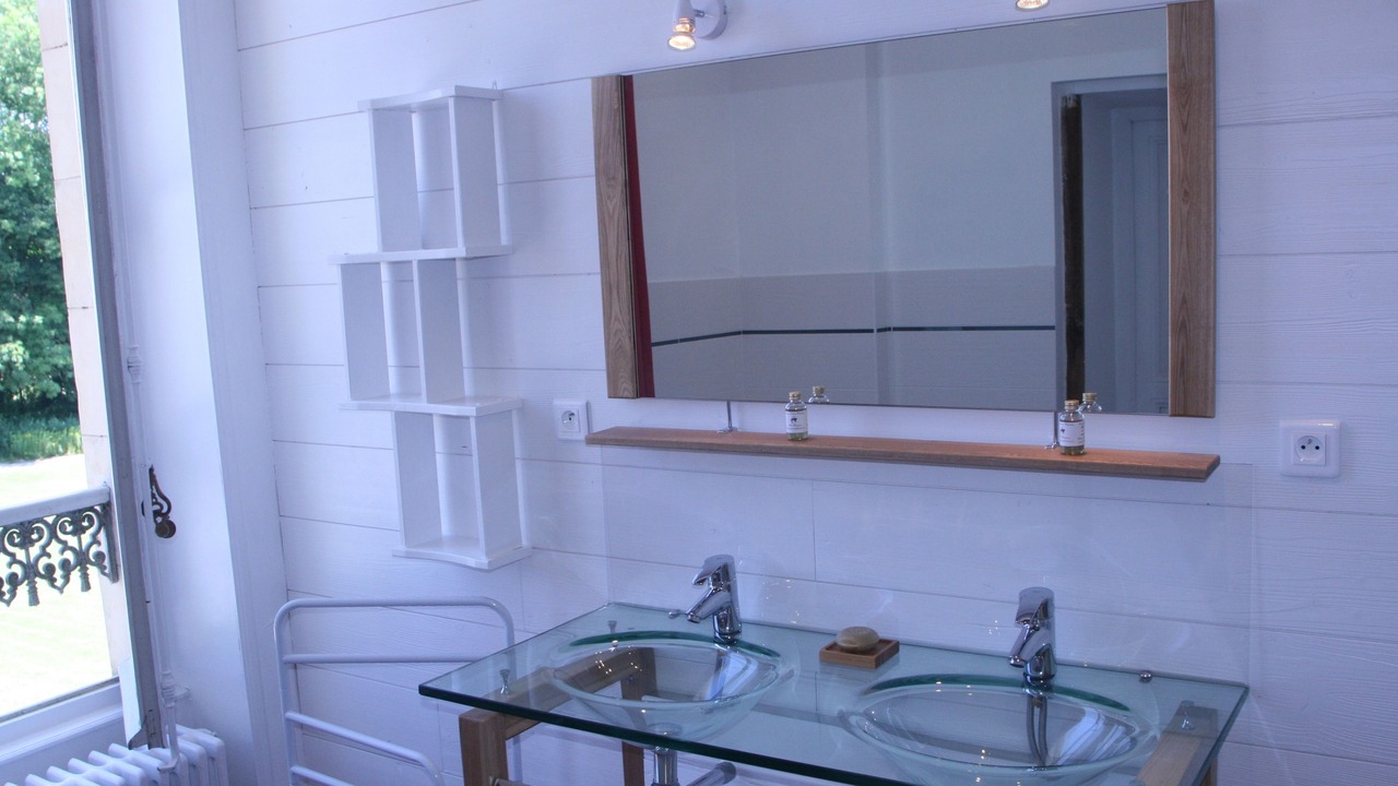 Photo of Bathroom in Imphy