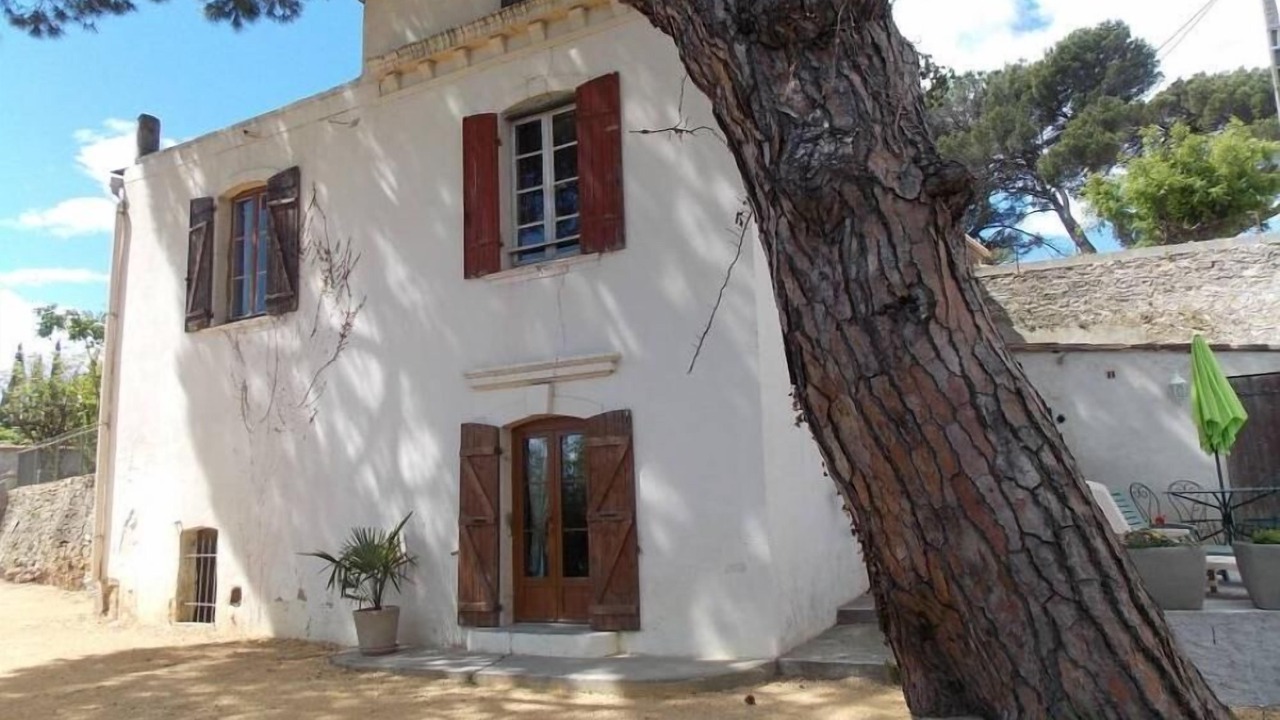Photo of Outdoor in Pont-Saint-Esprit