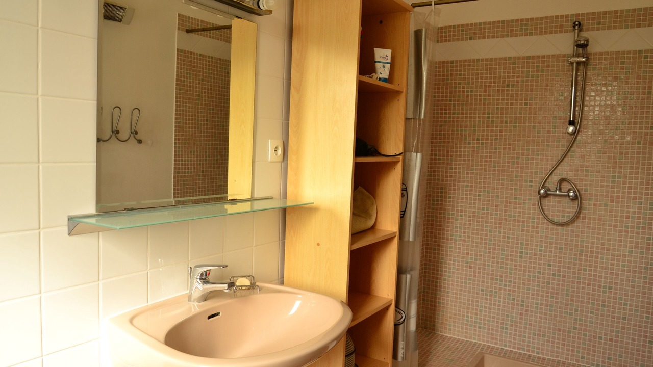 Photo of Bathroom in Saint-Rome-de-Tarn