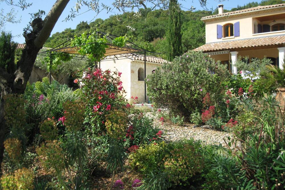 Photo of Outdoor in Saint-Martin-d'Ardeche