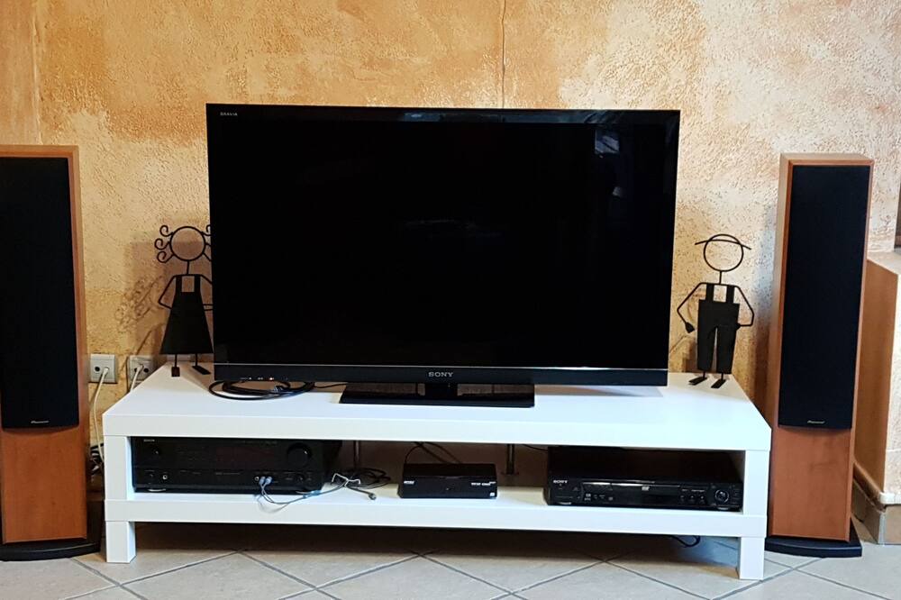 Photo of Bedroom in Beaujeu
