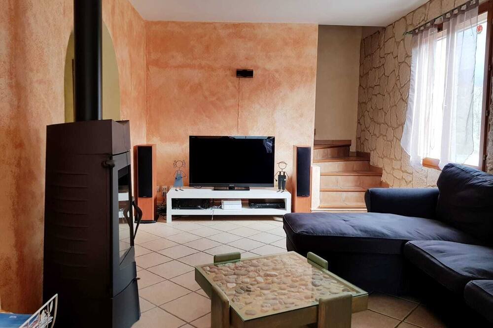 Photo of Livingroom in Beaujeu