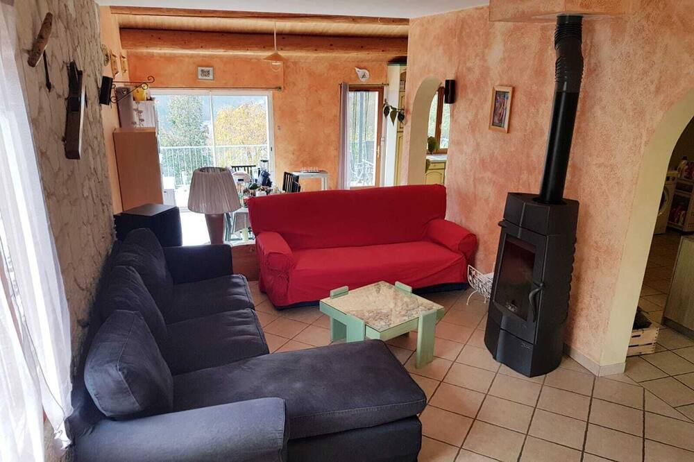 Photo of Livingroom in Beaujeu