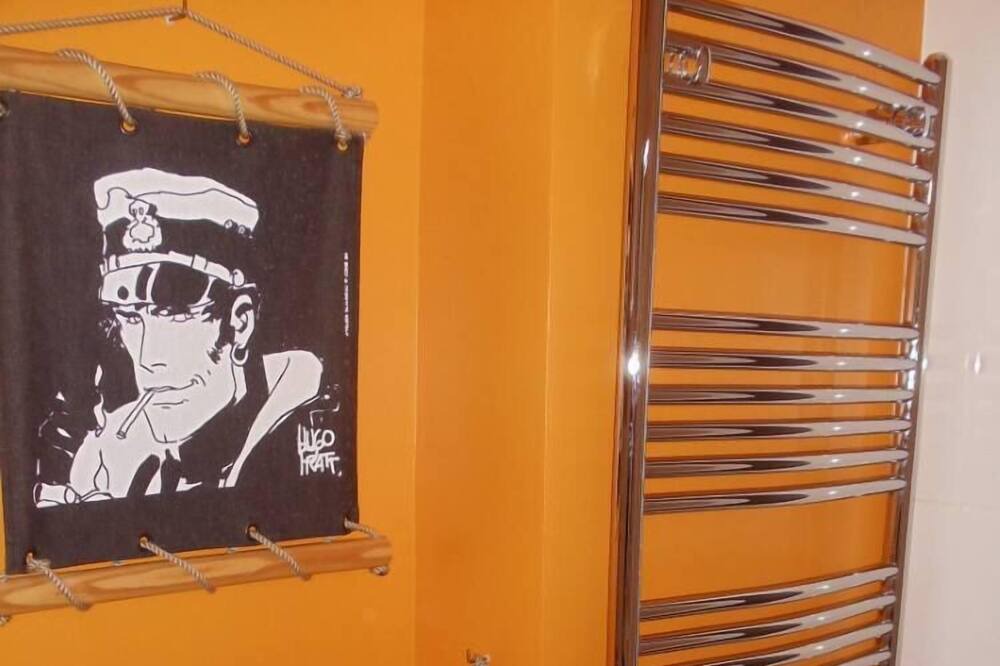Photo of Bathroom in Dinard