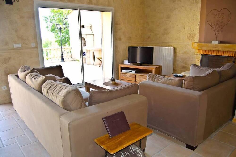 Photo of Livingroom in Cassagnes