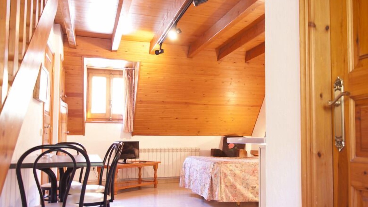 Photo of Bedroom in Les