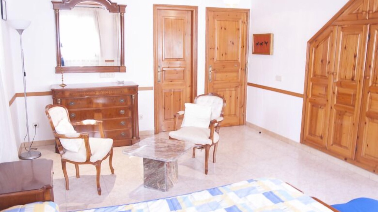 Photo of Bedroom in Les