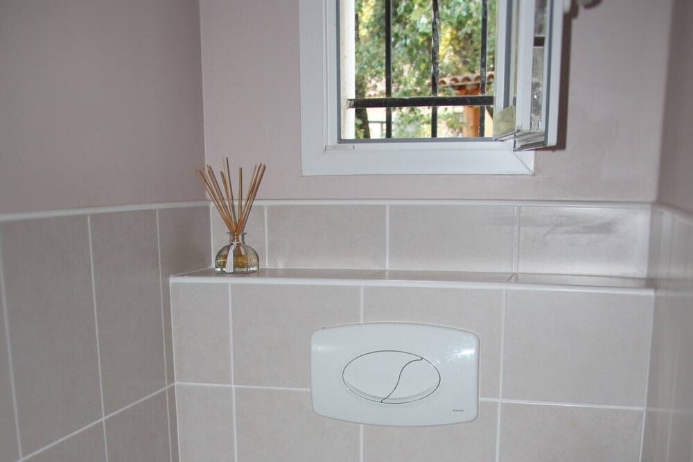 Photo of Bathroom in Rochegude