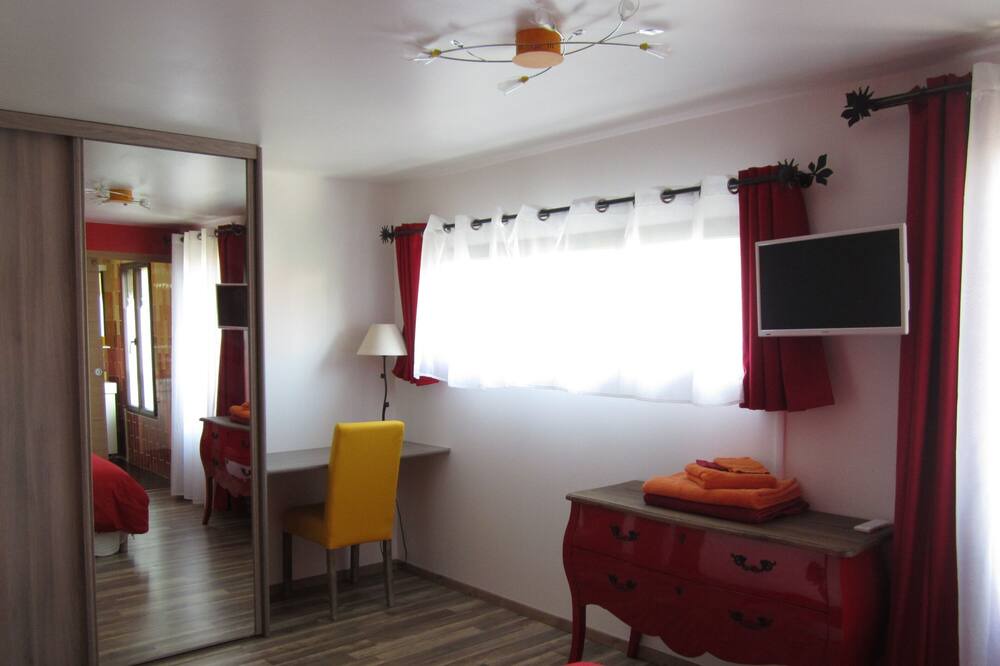 Photo of Bedroom in Chatillon
