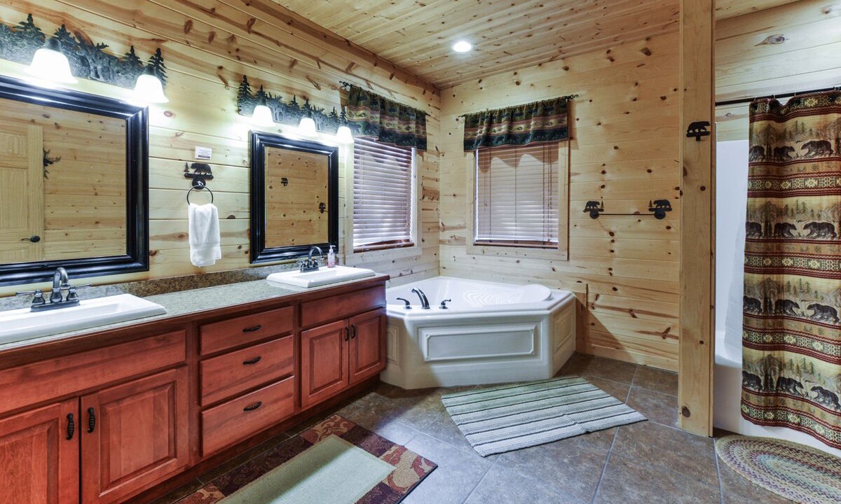 Photo of Others in Branson Cedars