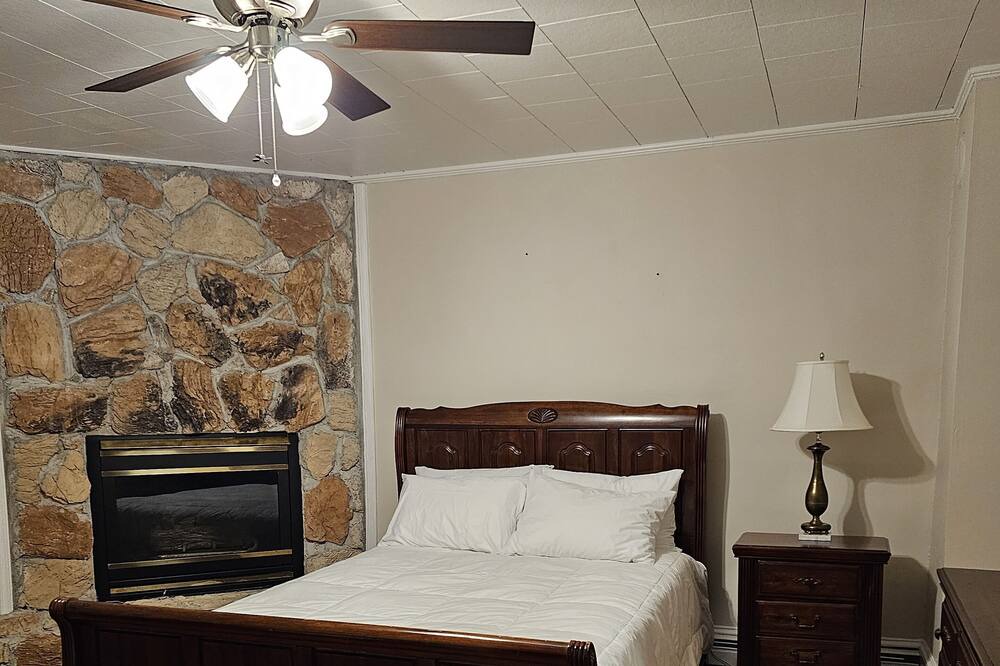 Photo of Bedroom in Ludlow