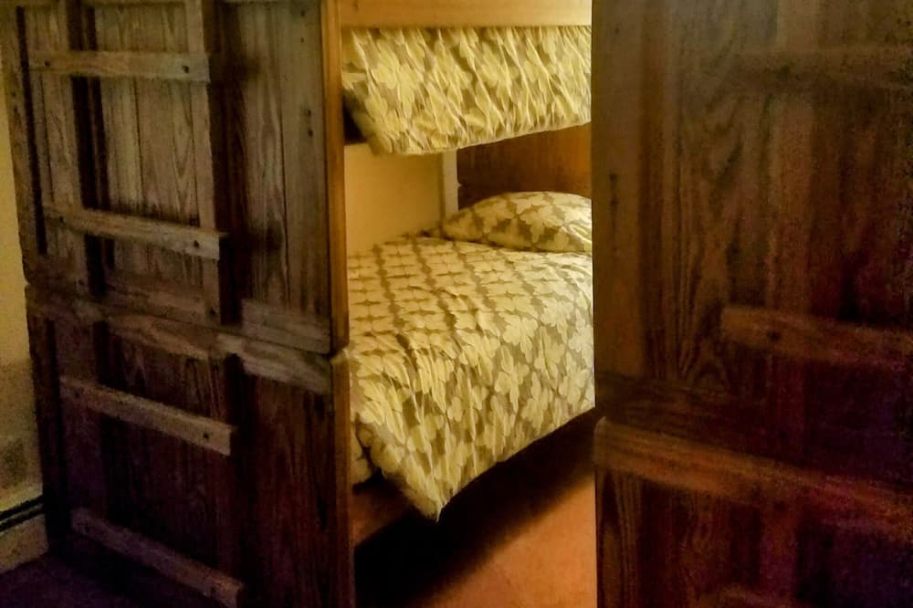 Photo of Bedroom in Ludlow