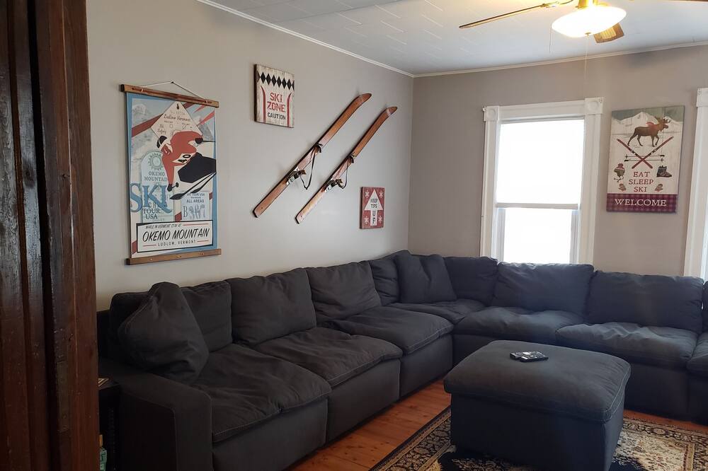 Photo of Livingroom in Ludlow