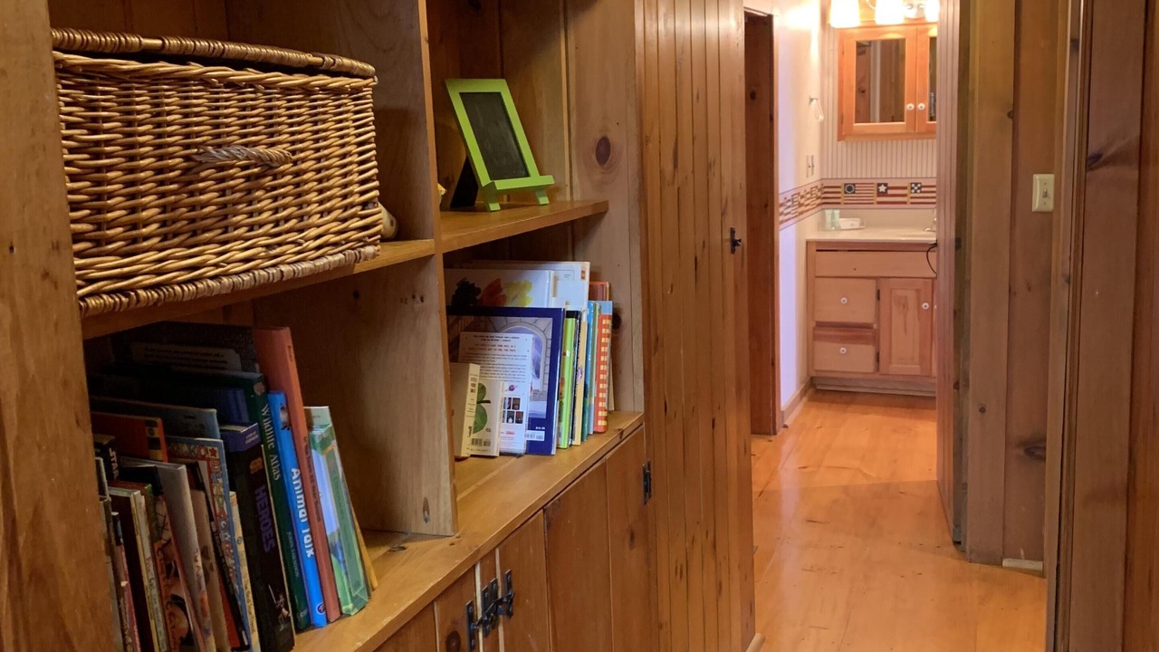 Photo of Others in Meredith