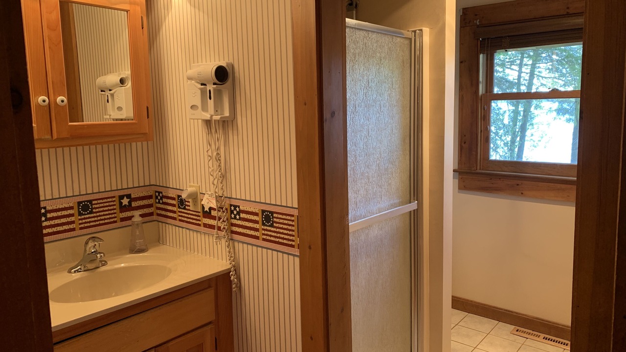 Photo of Others in Meredith