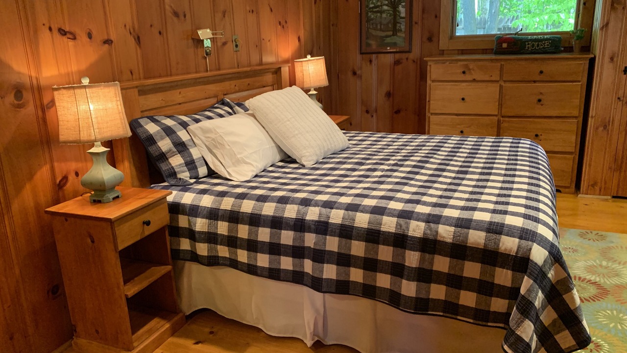 Photo of Bedroom in Meredith