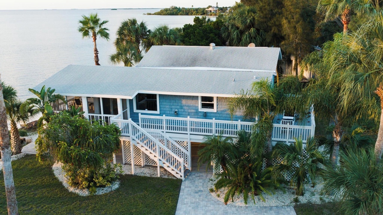 Photo of Others in Pine Island
